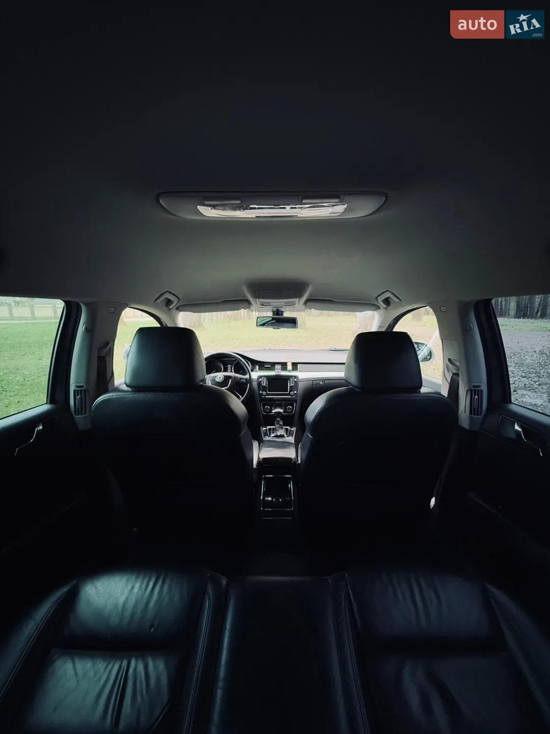 2010 Skoda Superb - мініатюра 18
