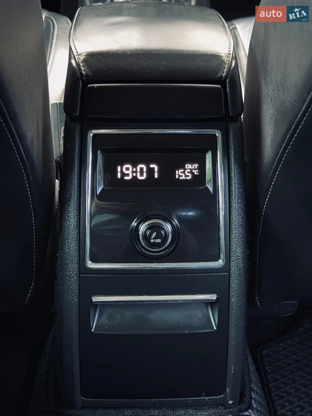 2010 Skoda Superb - мініатюра 21
