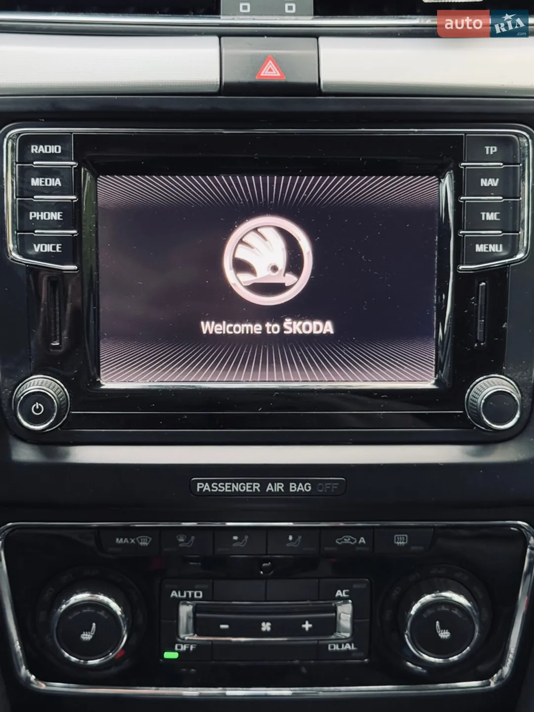 2010 Skoda Superb - мініатюра 31