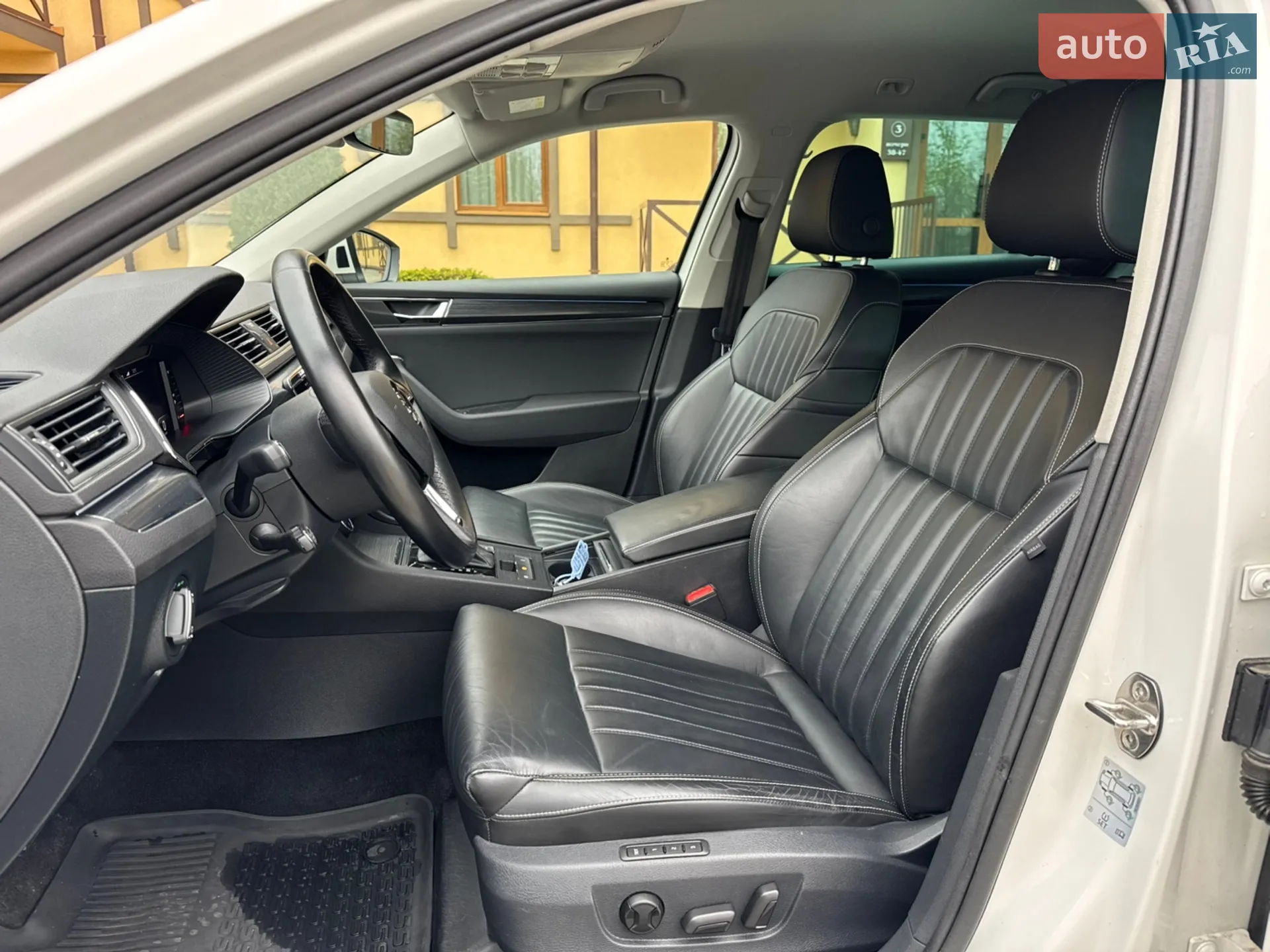2020 Skoda Superb - мініатюра 11