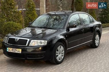 Лифтбек Skoda Superb 2005 в Львове