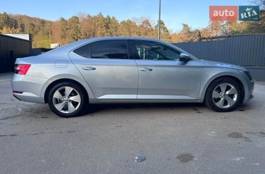 Лифтбек Skoda Superb 2017 в Львове
