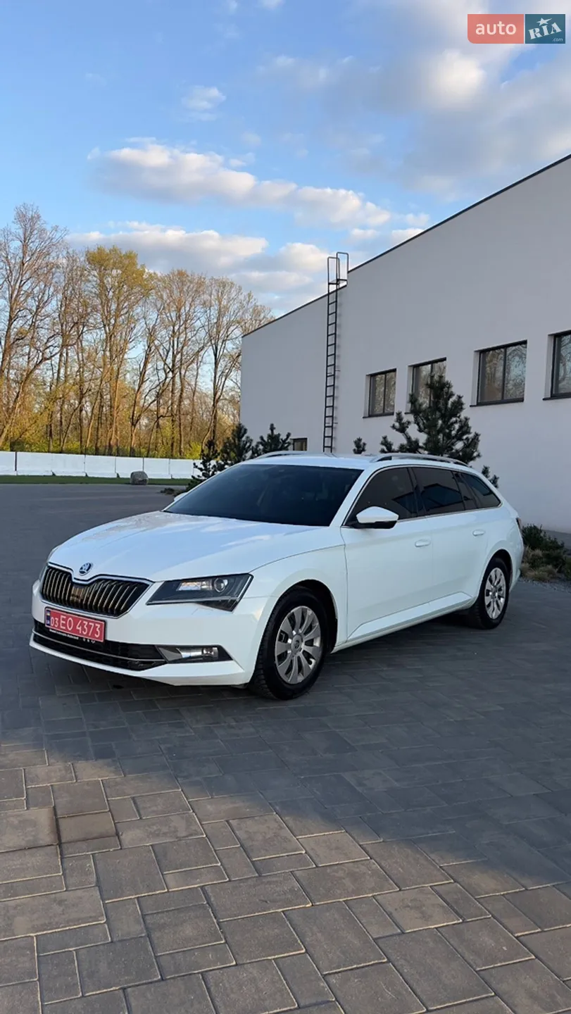 2017 Skoda Superb - мініатюра 7