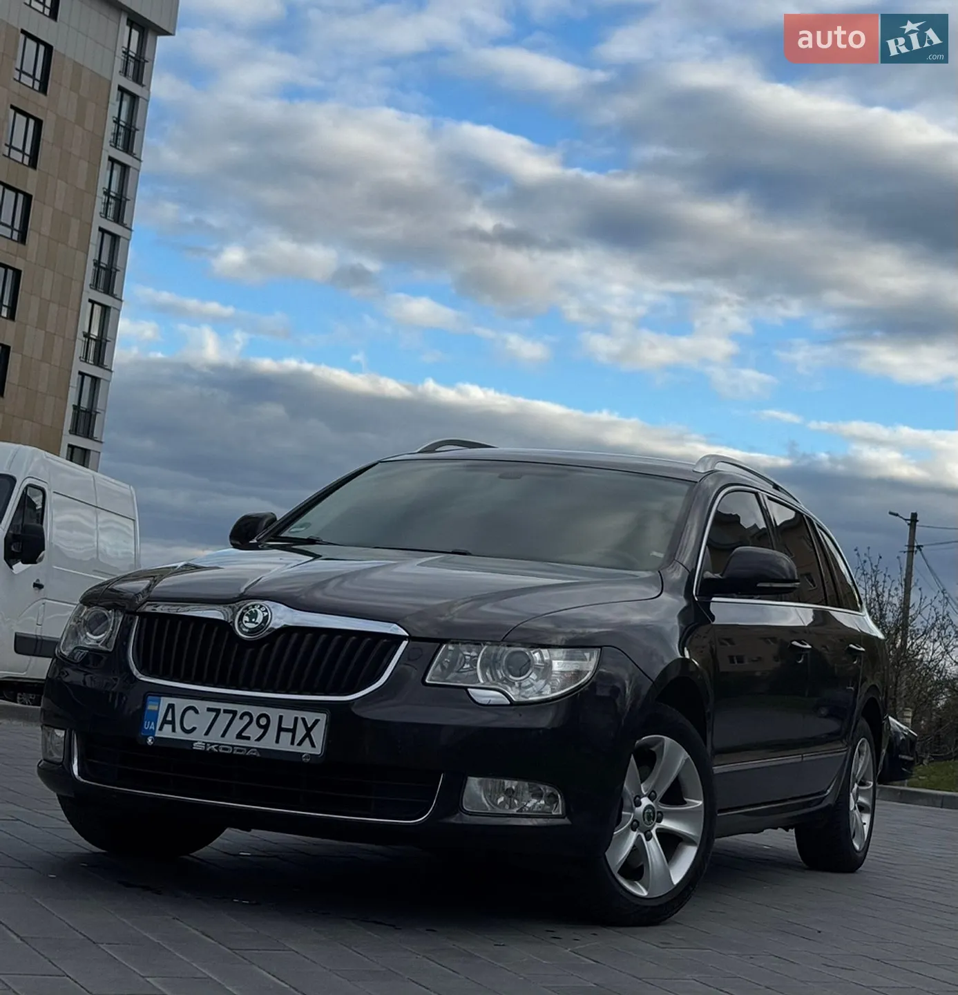2010 Skoda Superb - фото 1