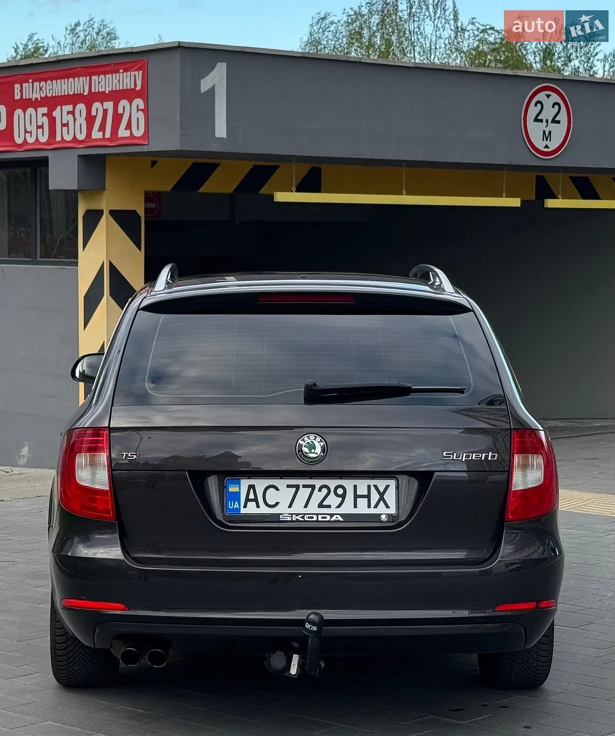 2010 Skoda Superb - мініатюра 4