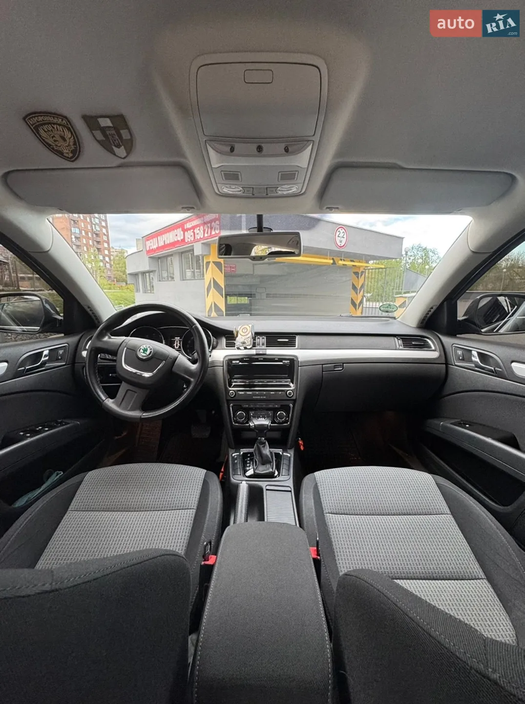 2010 Skoda Superb - мініатюра 8