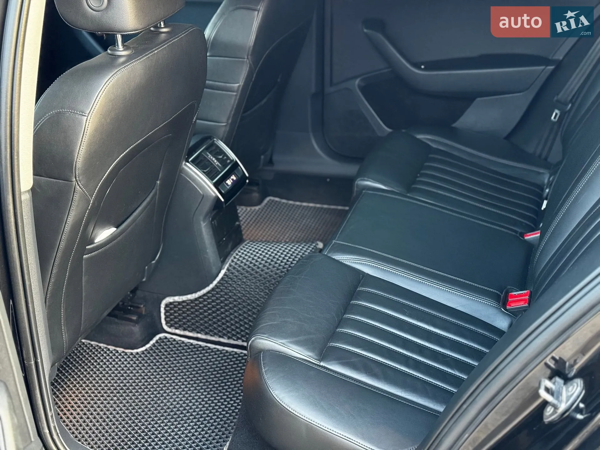 2015 Skoda Superb - мініатюра 9