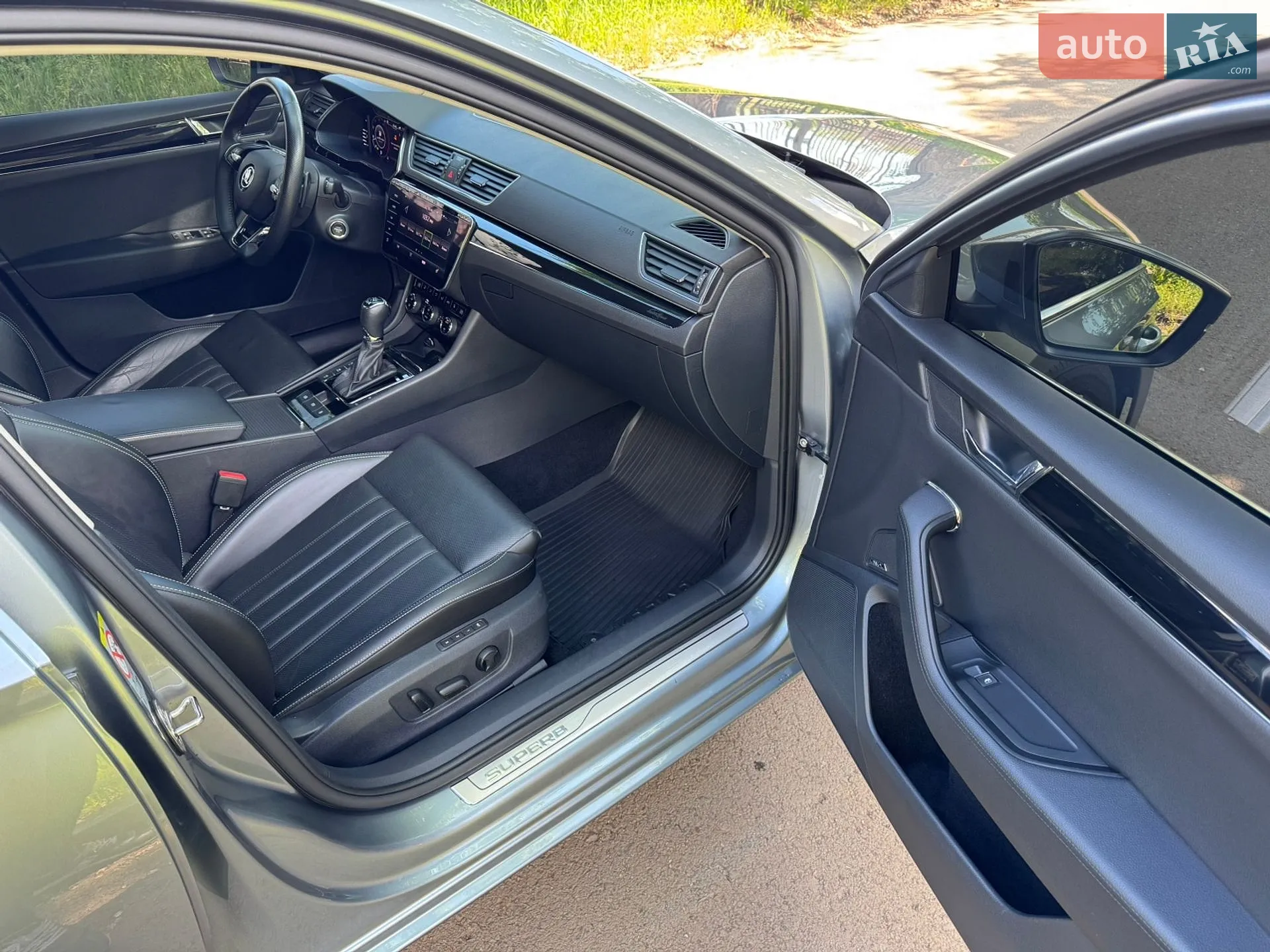 2019 Skoda Superb - мініатюра 10