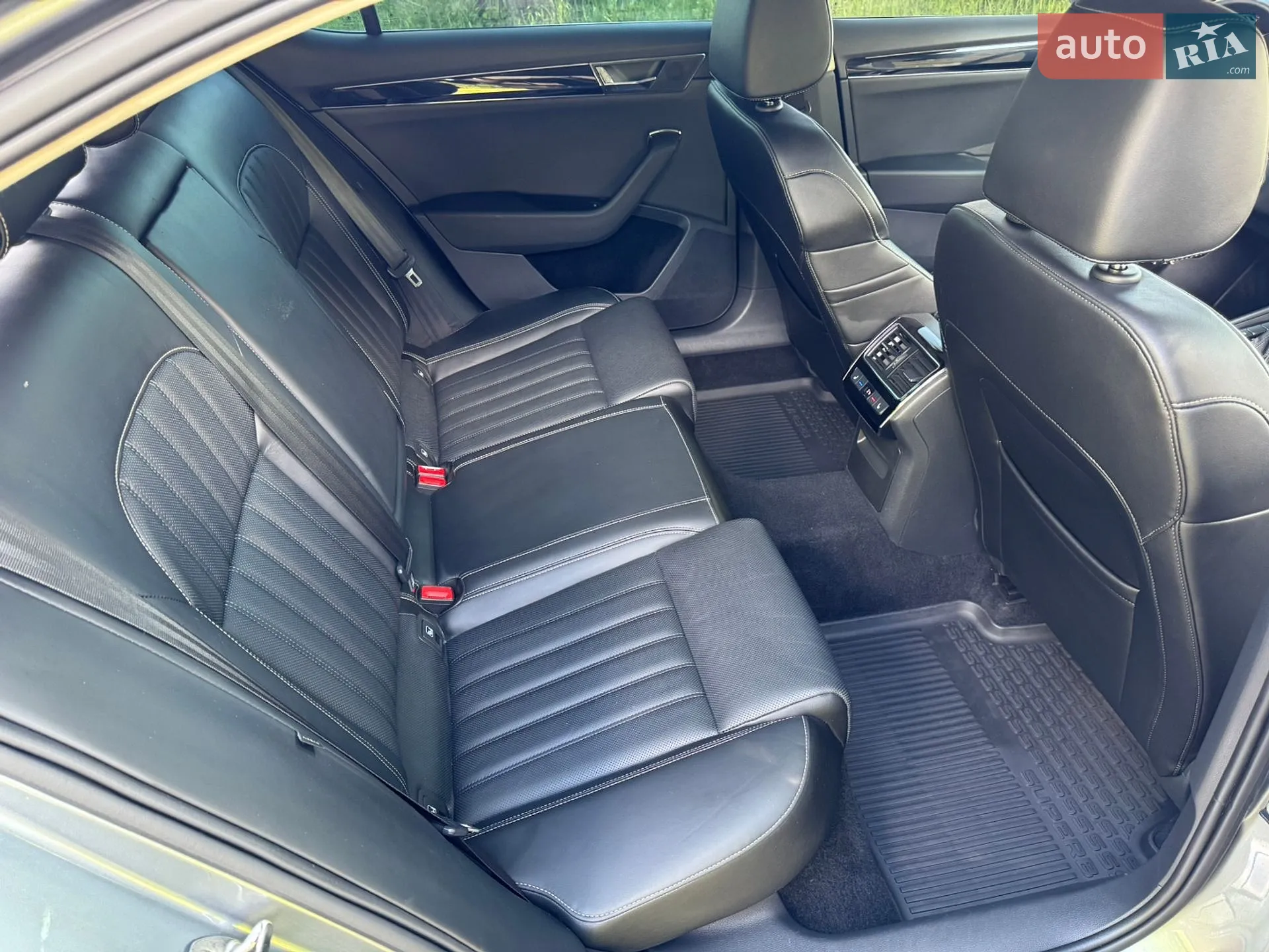 2019 Skoda Superb - мініатюра 13
