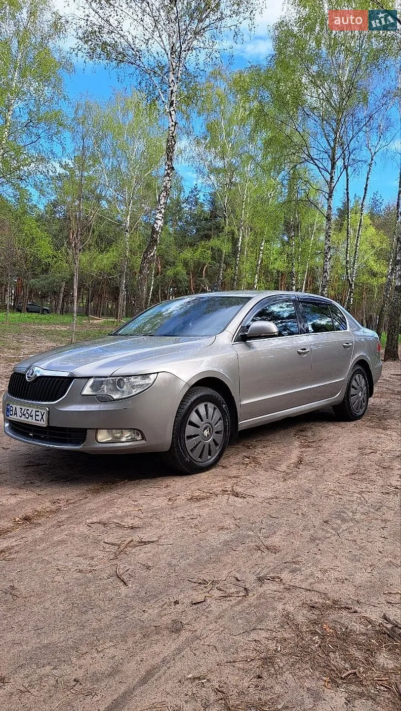 2010 Skoda Superb - фото 1