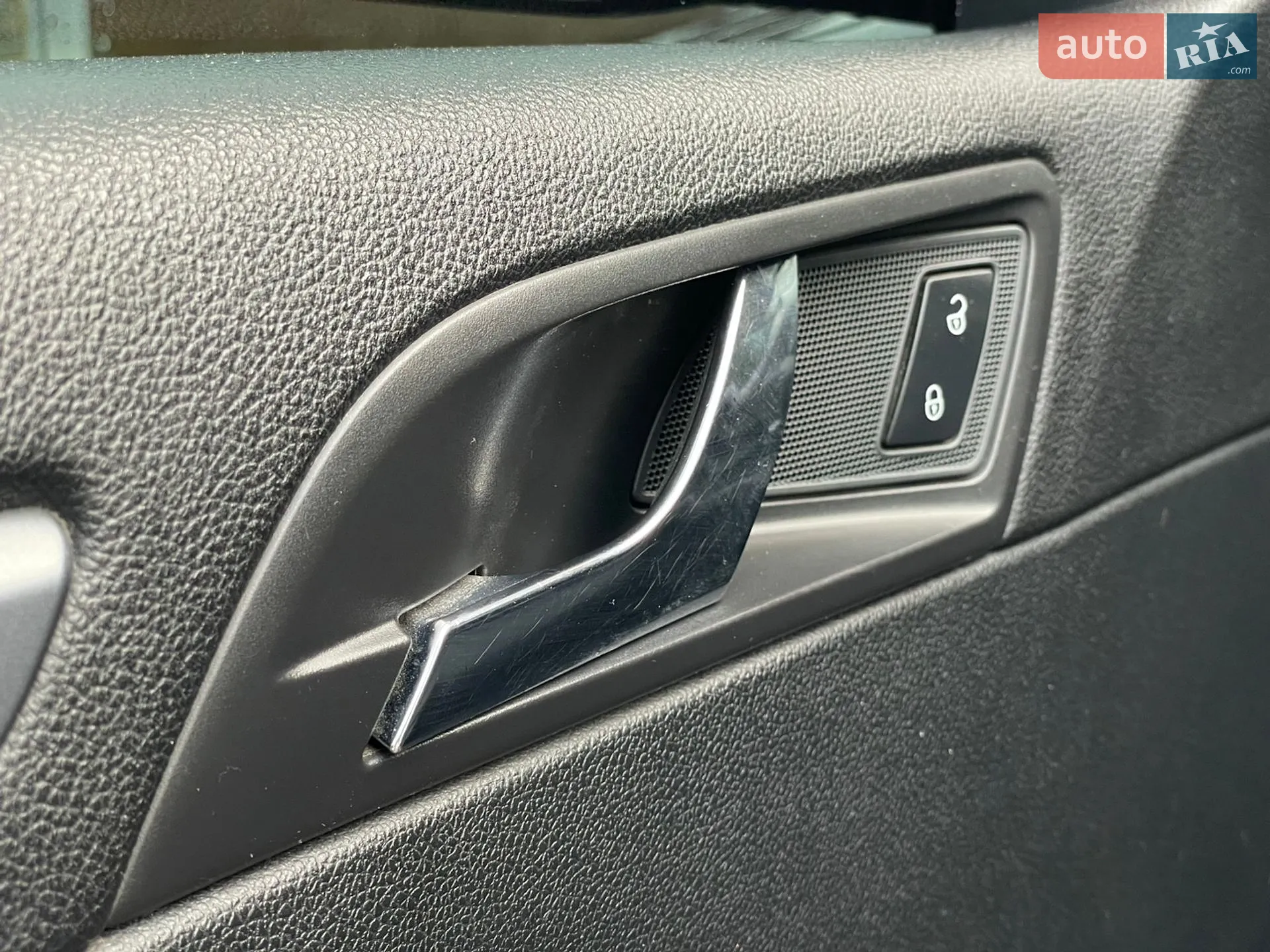 2010 Skoda Superb - мініатюра 36