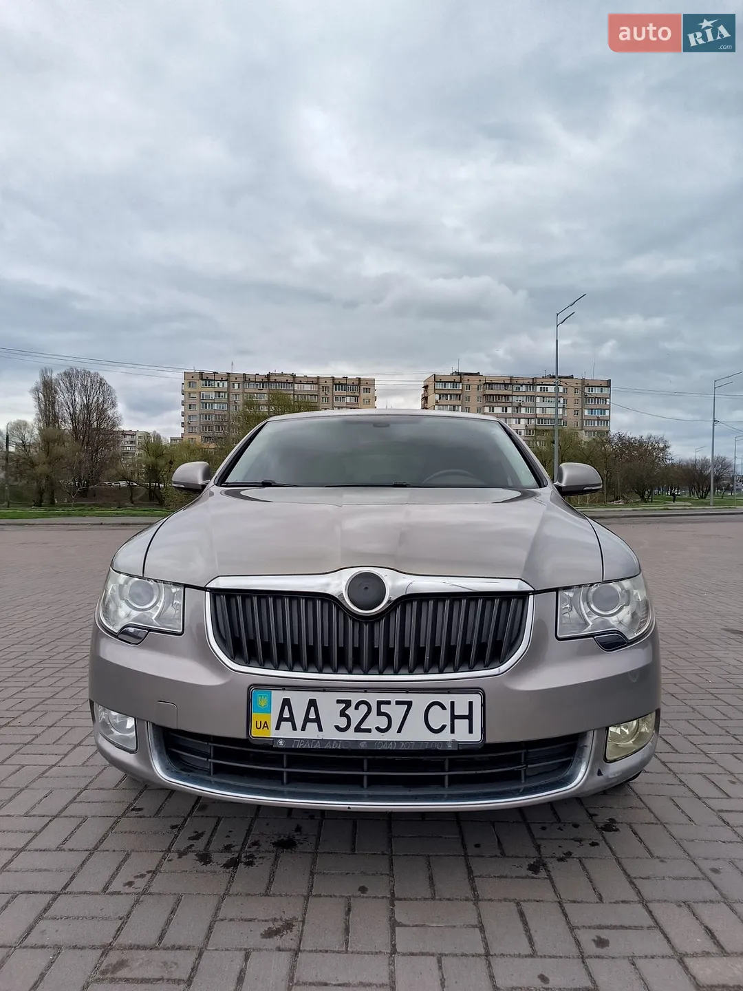 2010 Skoda Superb - мініатюра 4