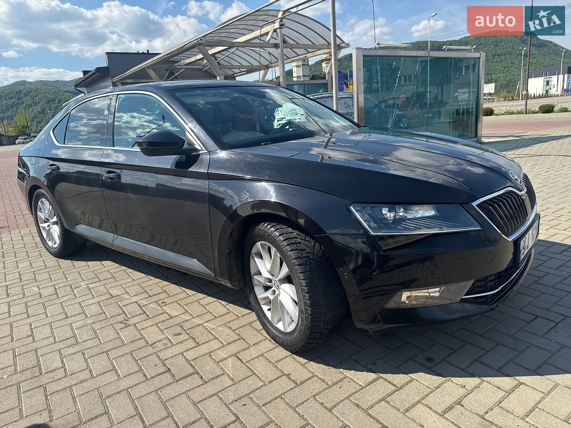 2019 Skoda Superb - фото 1
