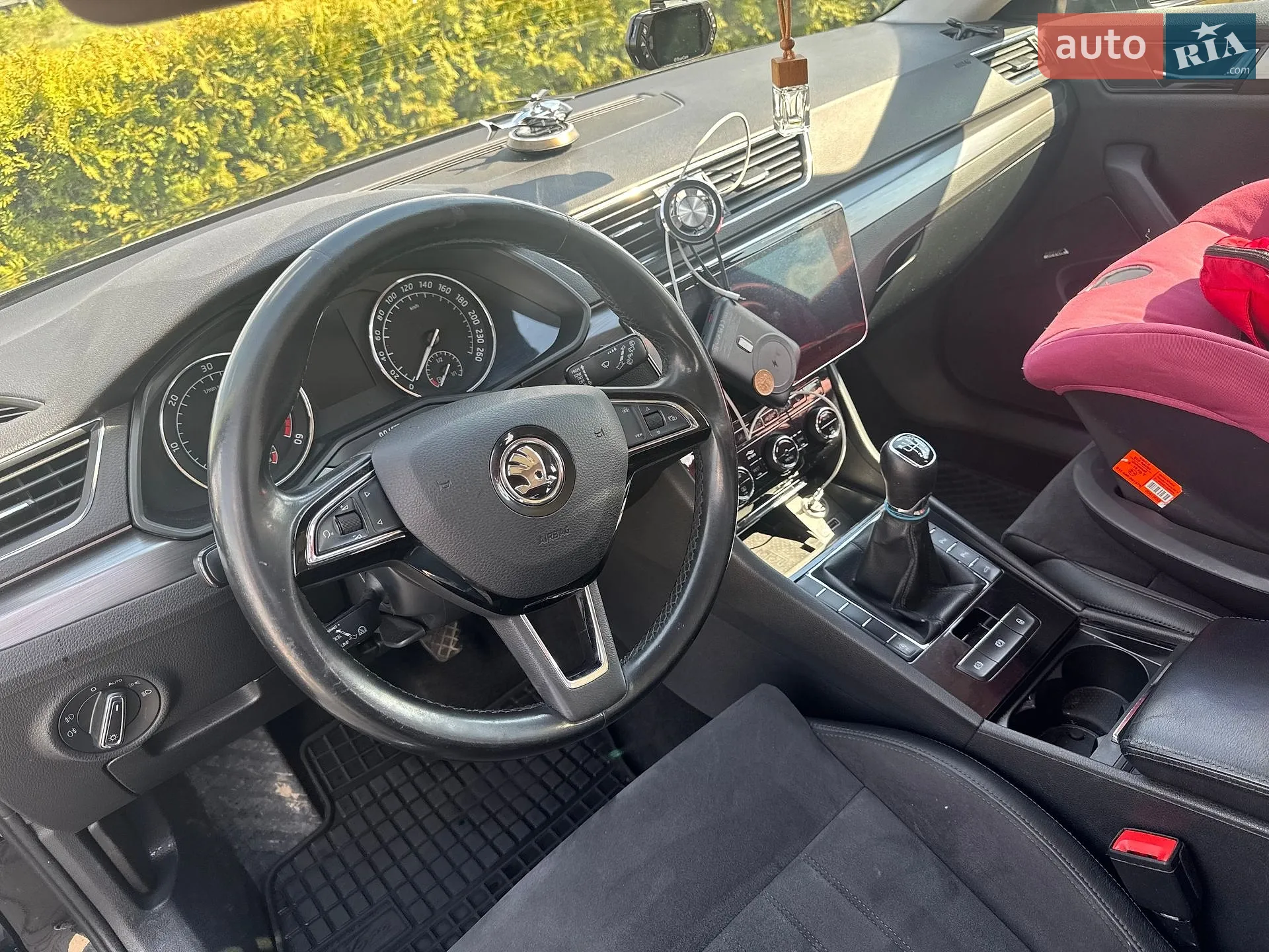 2019 Skoda Superb - мініатюра 3