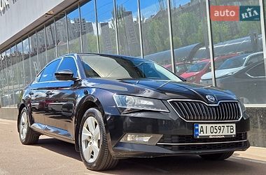 Лифтбек Skoda Superb 2018 в Киеве