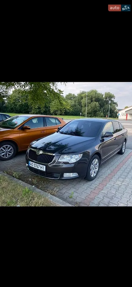 2010 Skoda Superb - мініатюра 23