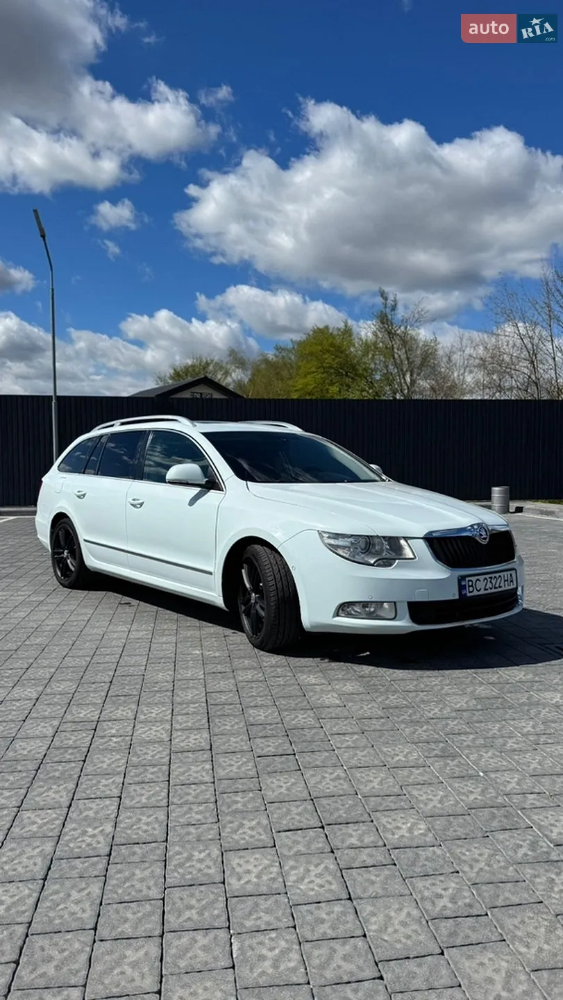 2011 Skoda Superb - фото 1