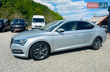 Лифтбек Skoda Superb 2020 в Иршаве