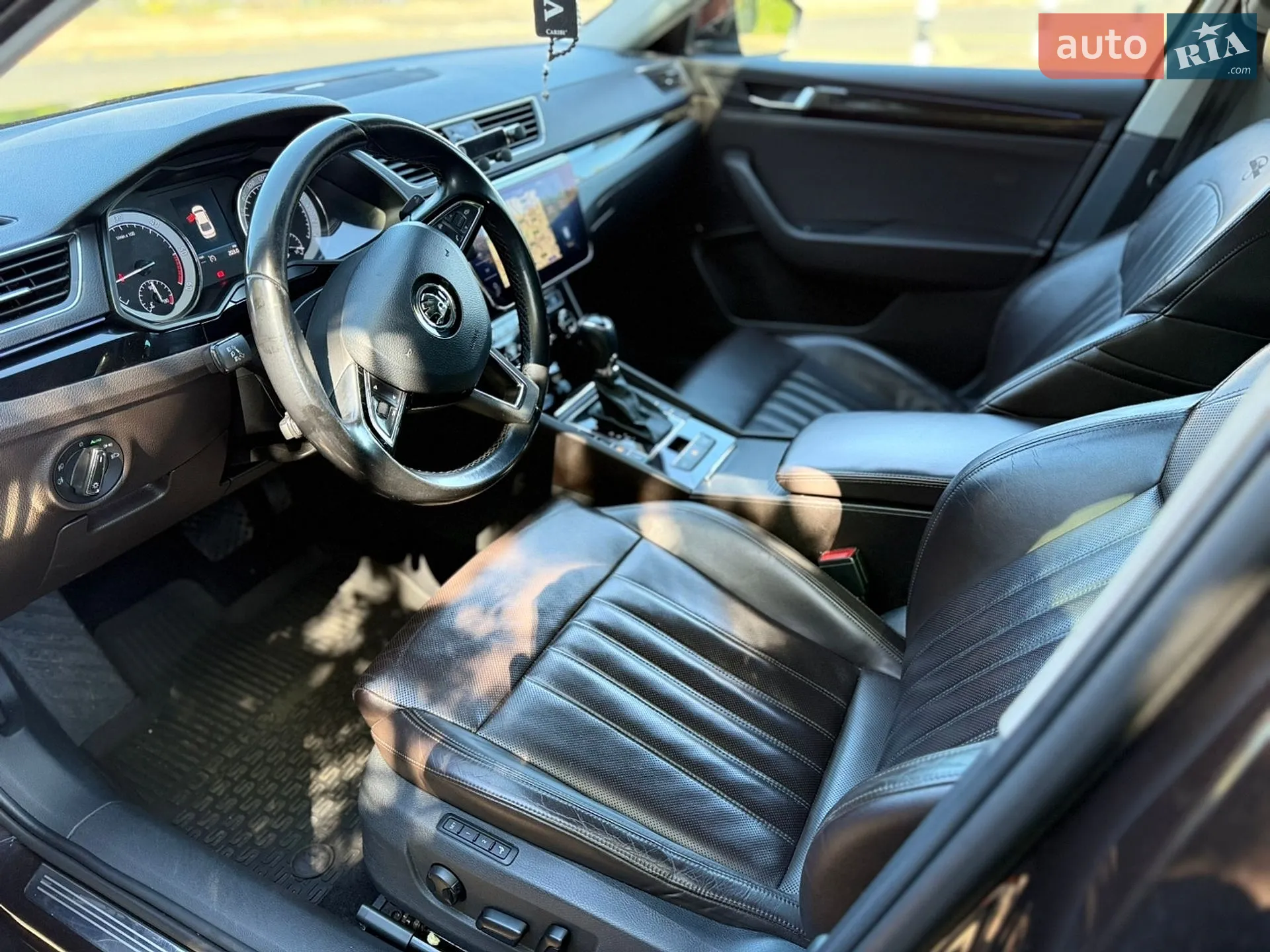 2017 Skoda Superb - мініатюра 19