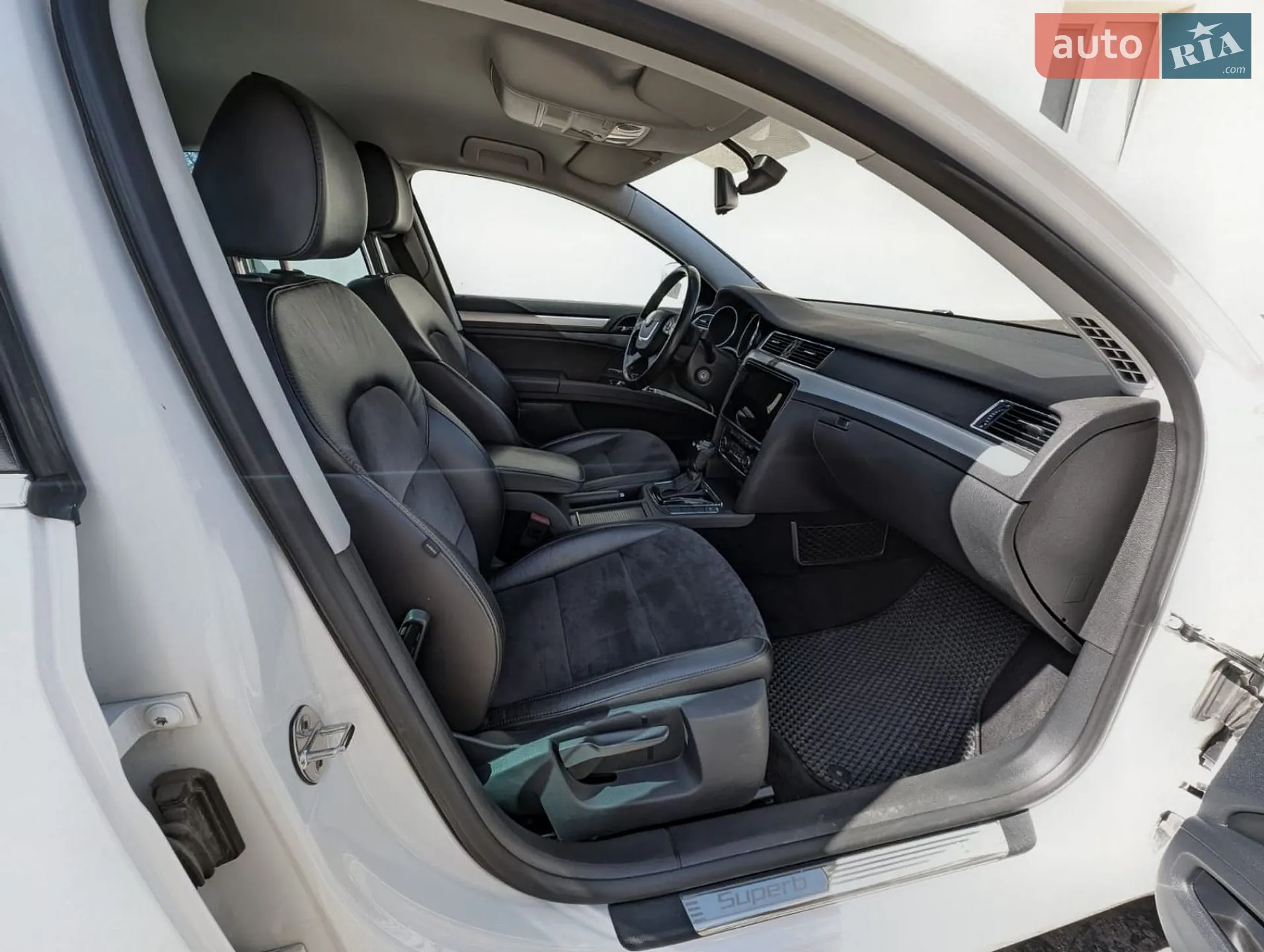 2013 Skoda Superb - мініатюра 11