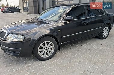 Лифтбек Skoda Superb 2005 в Сарнах