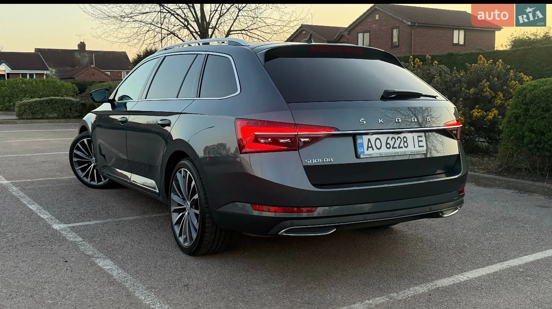 2019 Skoda Superb - мініатюра 9