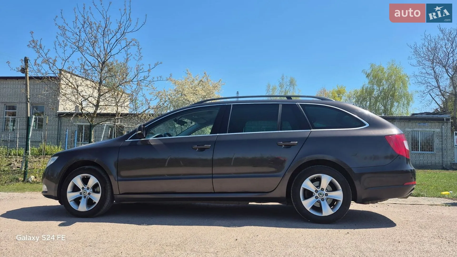 2011 Skoda Superb - мініатюра 8