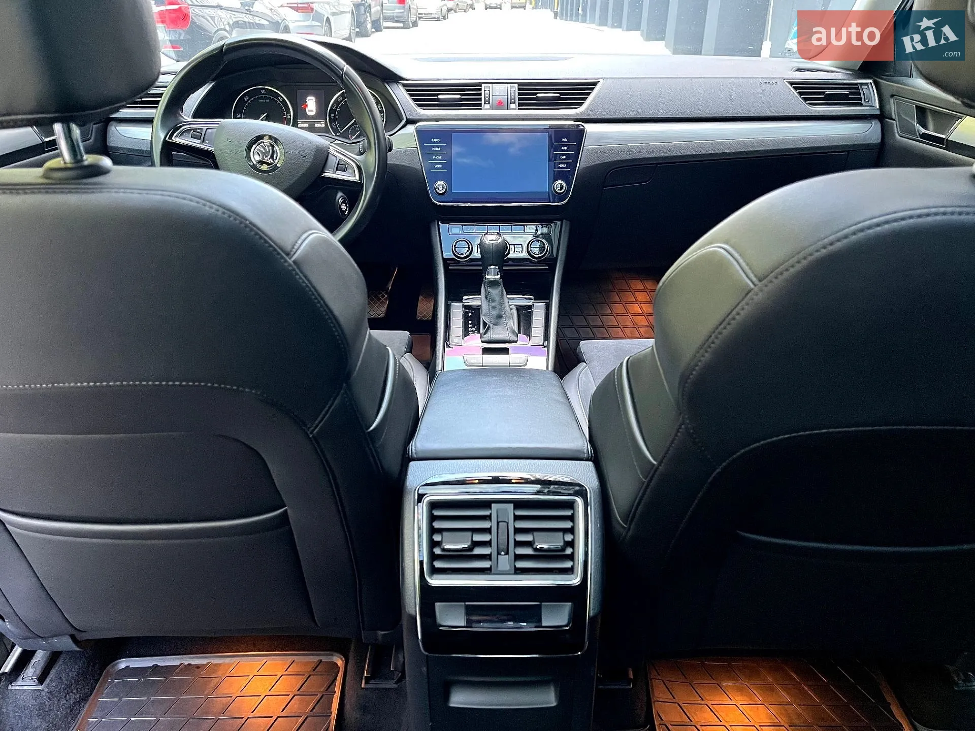 2018 Skoda Superb - мініатюра 35