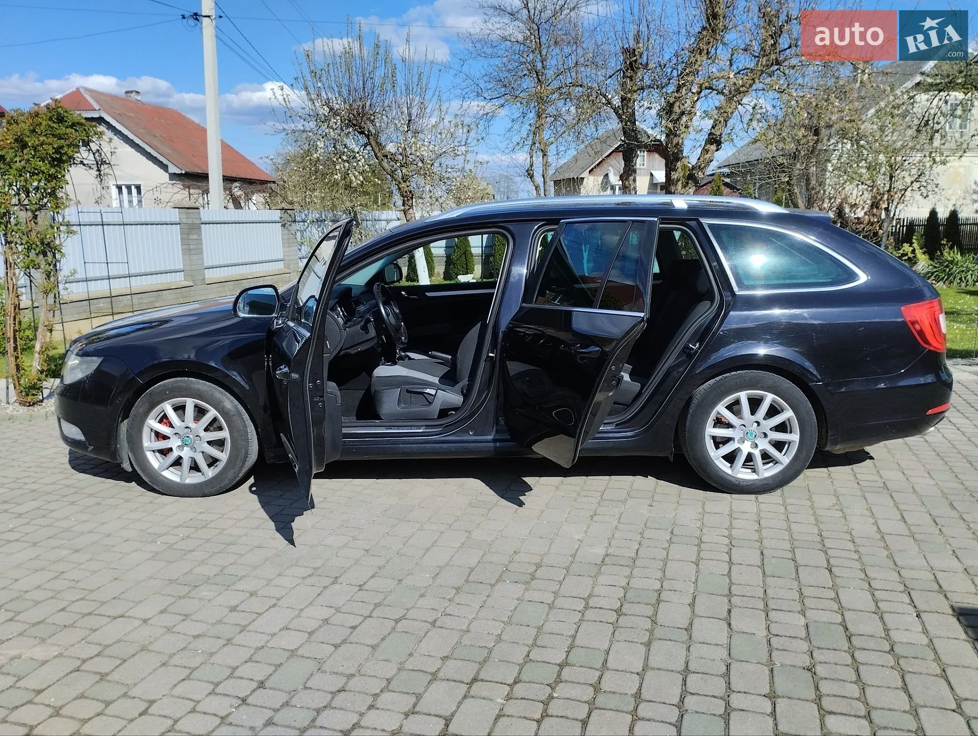 2012 Skoda Superb - мініатюра 2