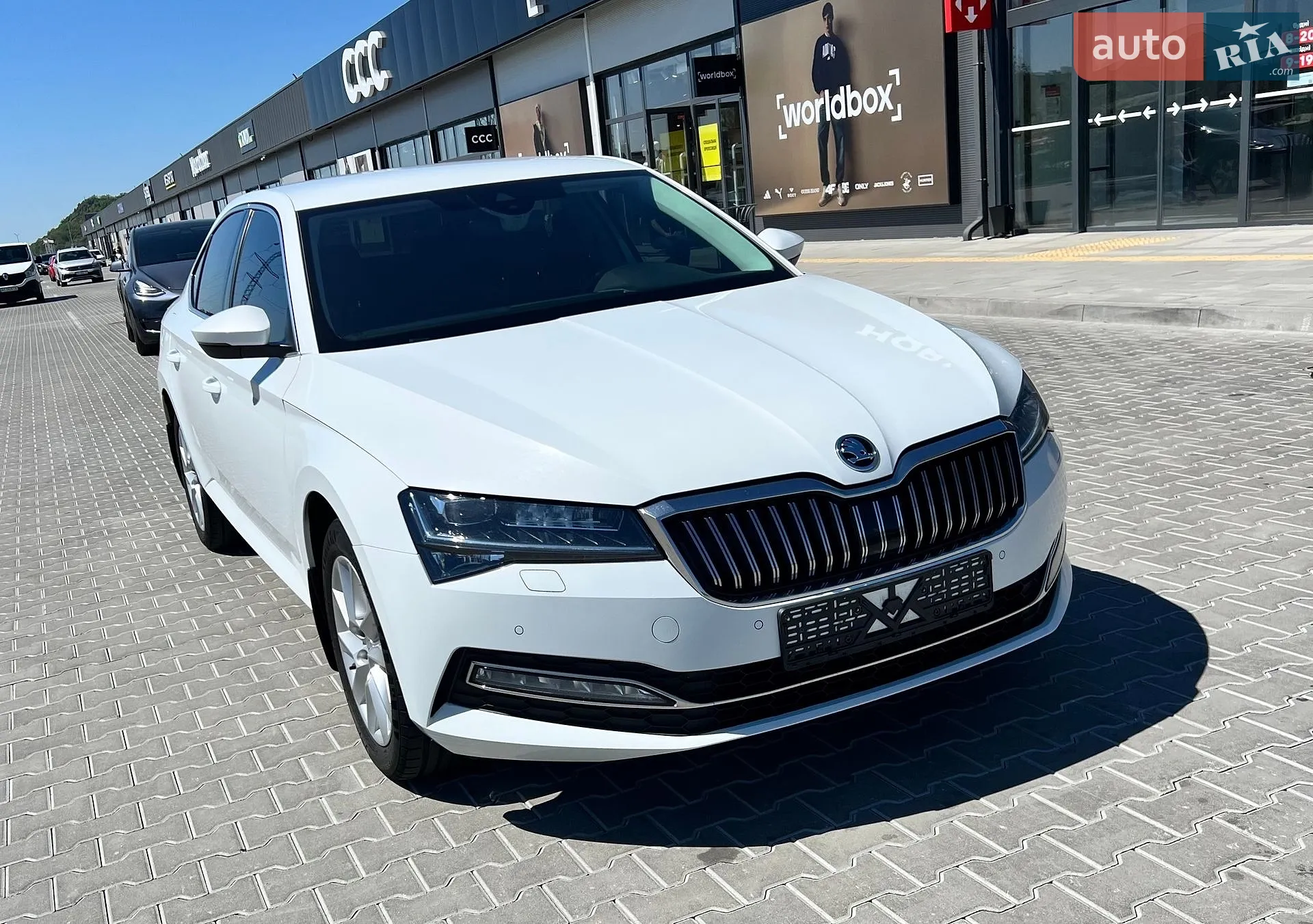 2020 Skoda Superb - мініатюра 8