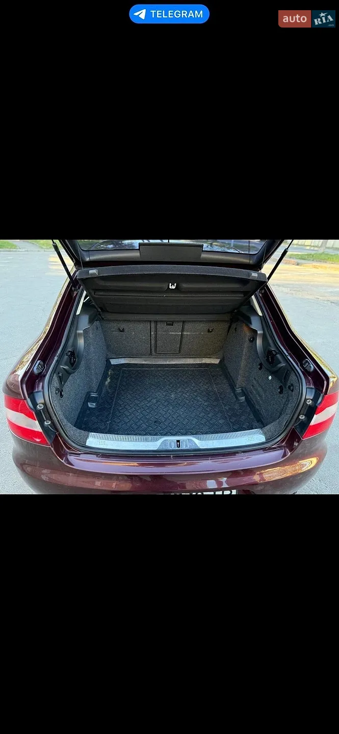 2010 Skoda Superb - мініатюра 8