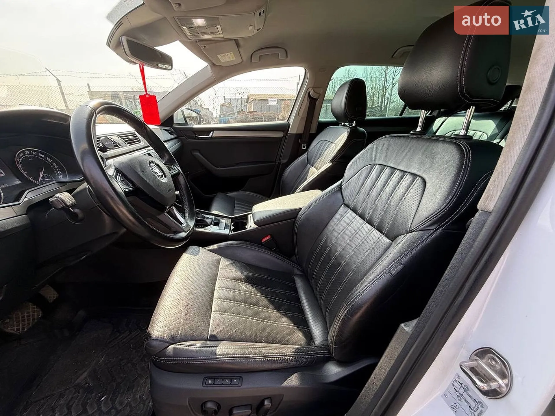 2015 Skoda Superb - мініатюра 9