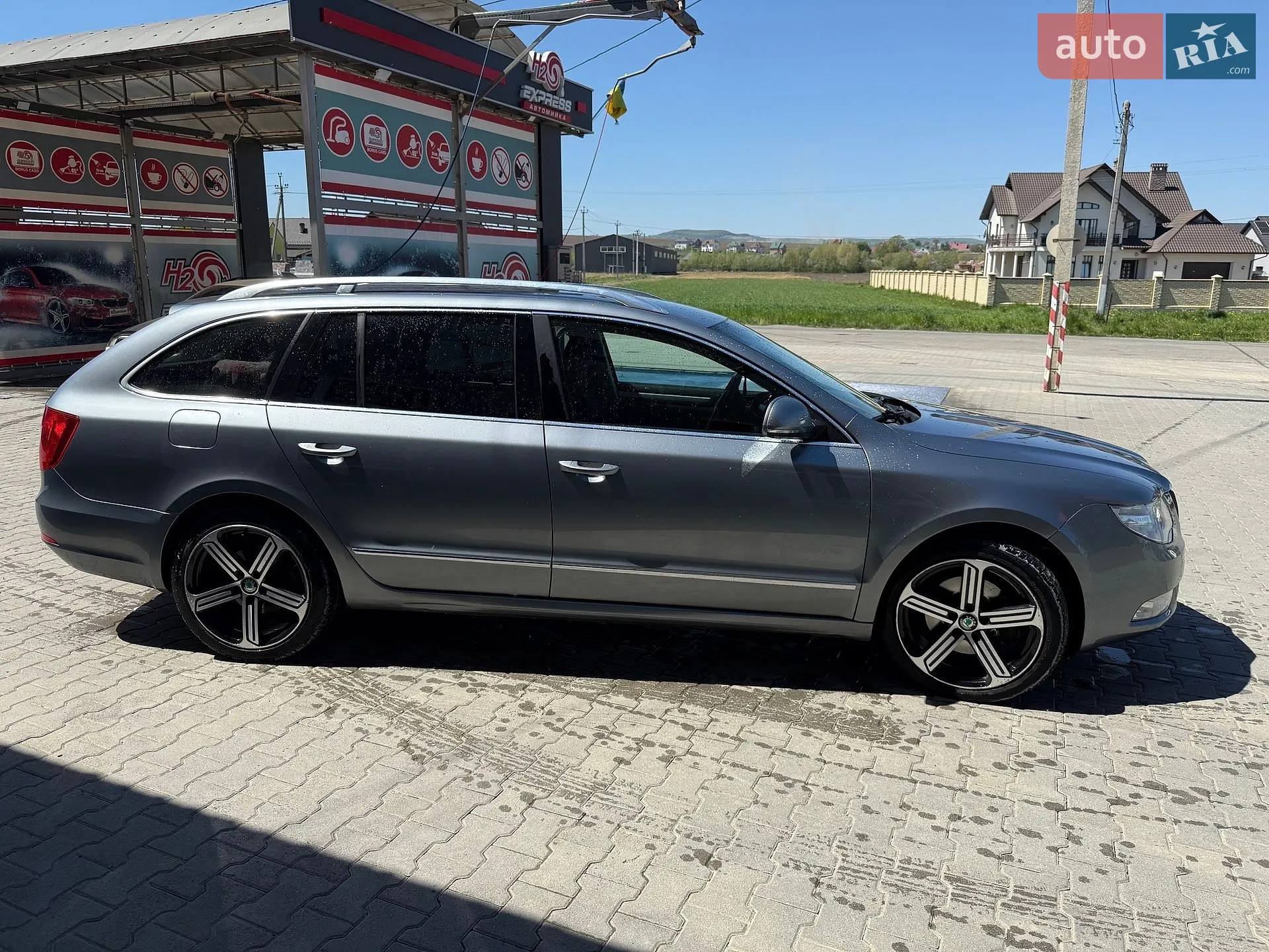 2011 Skoda Superb - мініатюра 3