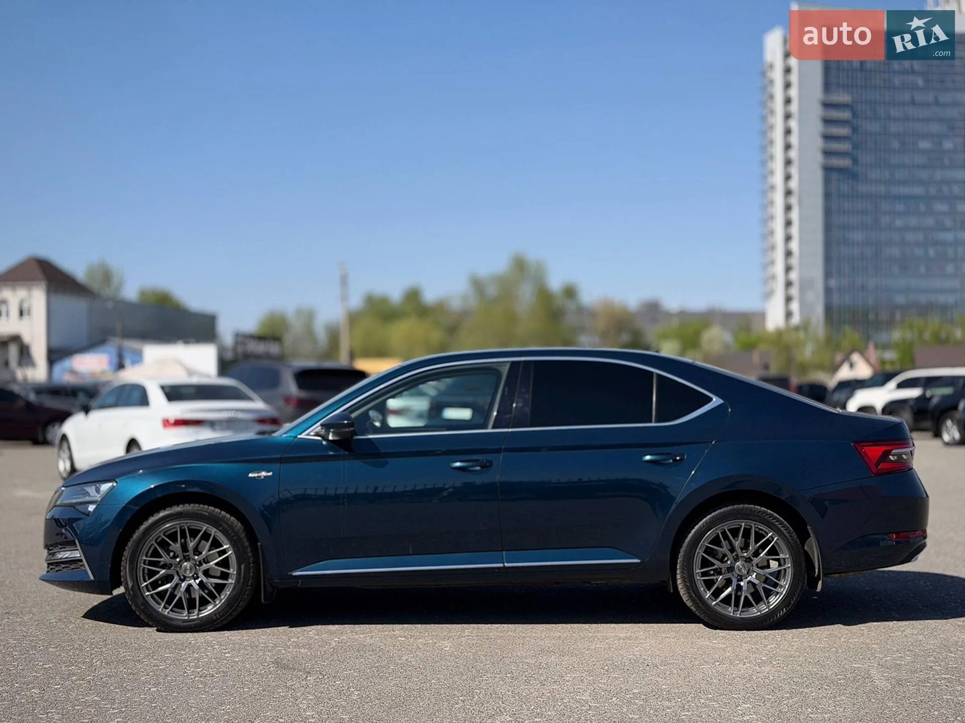 2020 Skoda Superb - мініатюра 8