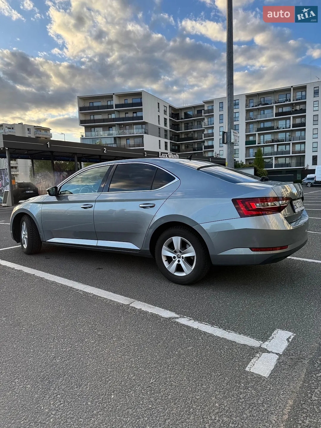 2016 Skoda Superb - мініатюра 4