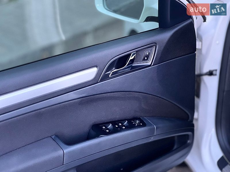 Универсал Skoda Superb 2012 в Николаеве