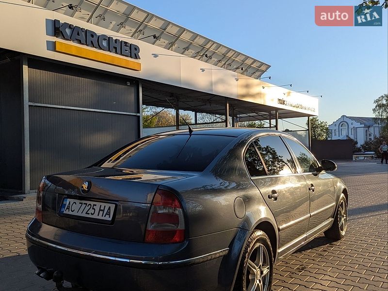 Лифтбек Skoda Superb 2007 в Луцке