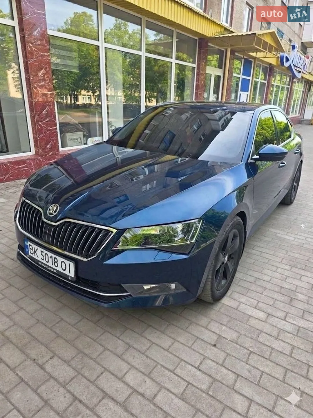 2016 Skoda Superb - мініатюра 2