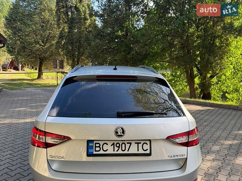 Универсал Skoda Superb 2015 в Львове