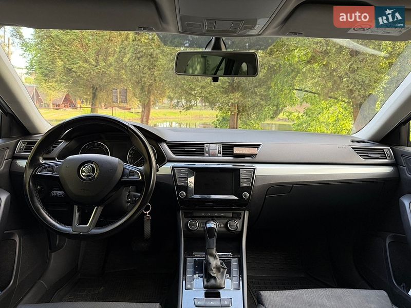 Универсал Skoda Superb 2015 в Львове