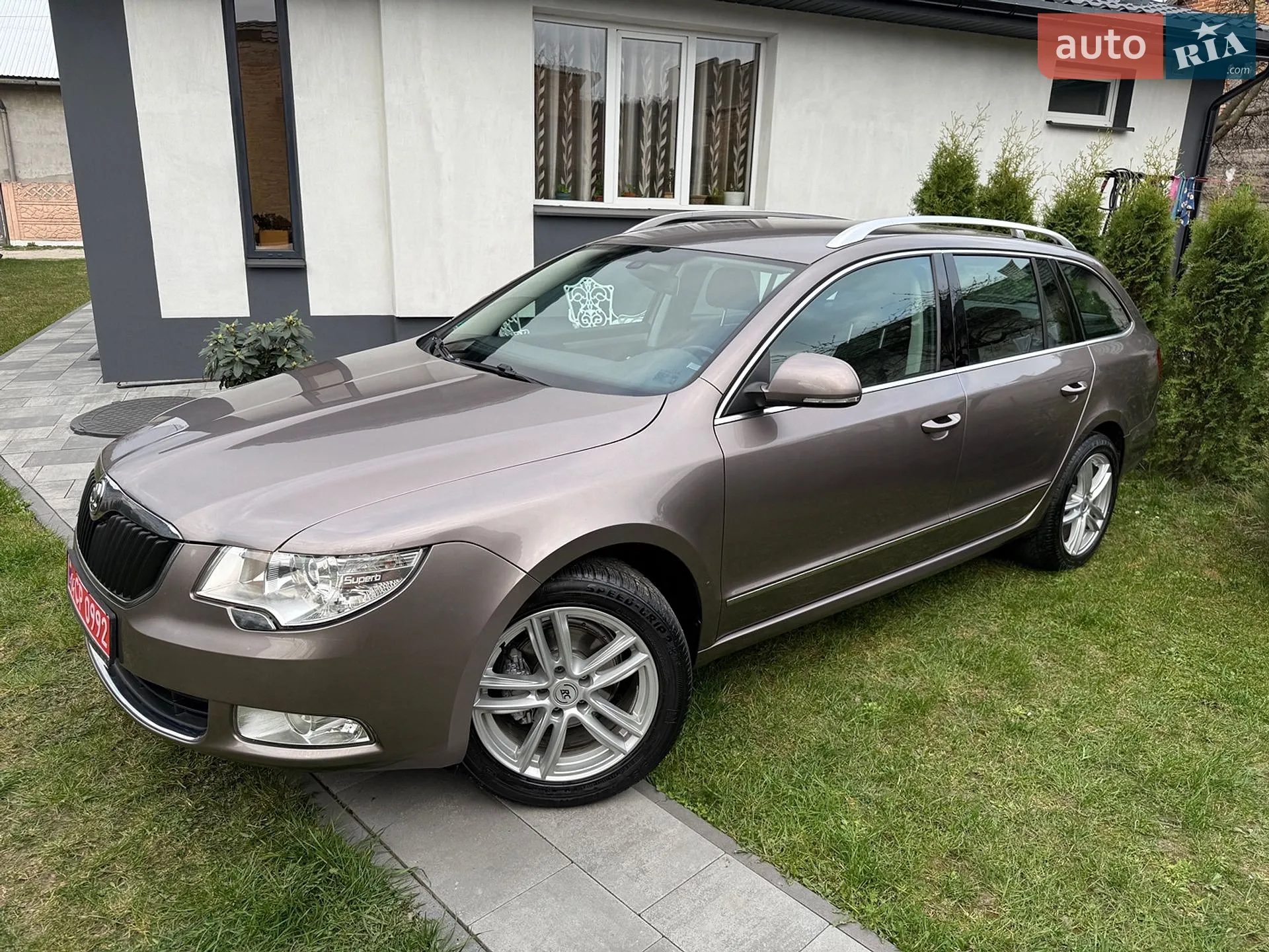 2010 Skoda Superb - фото 1