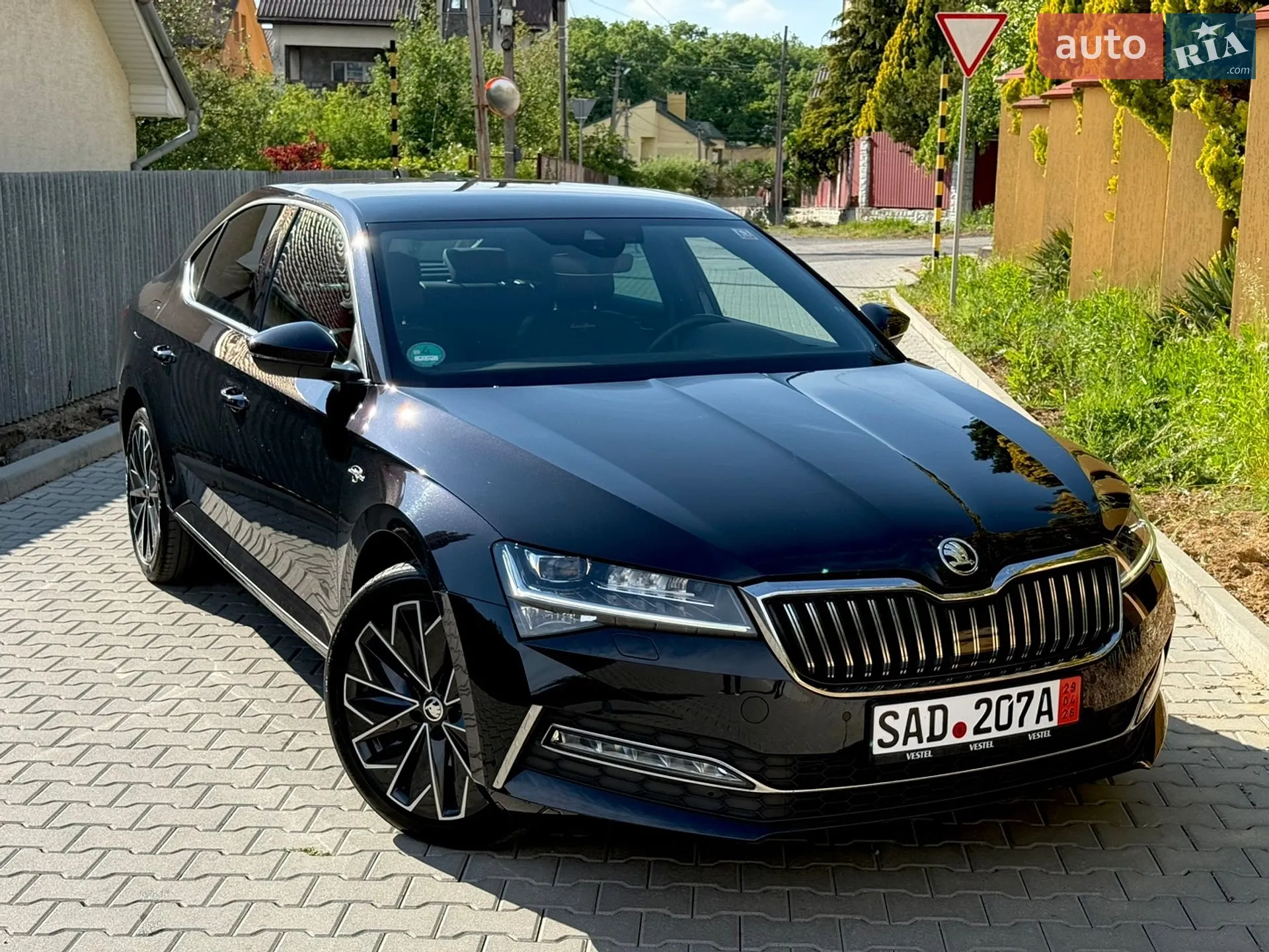 2022 Skoda Superb - мініатюра 2
