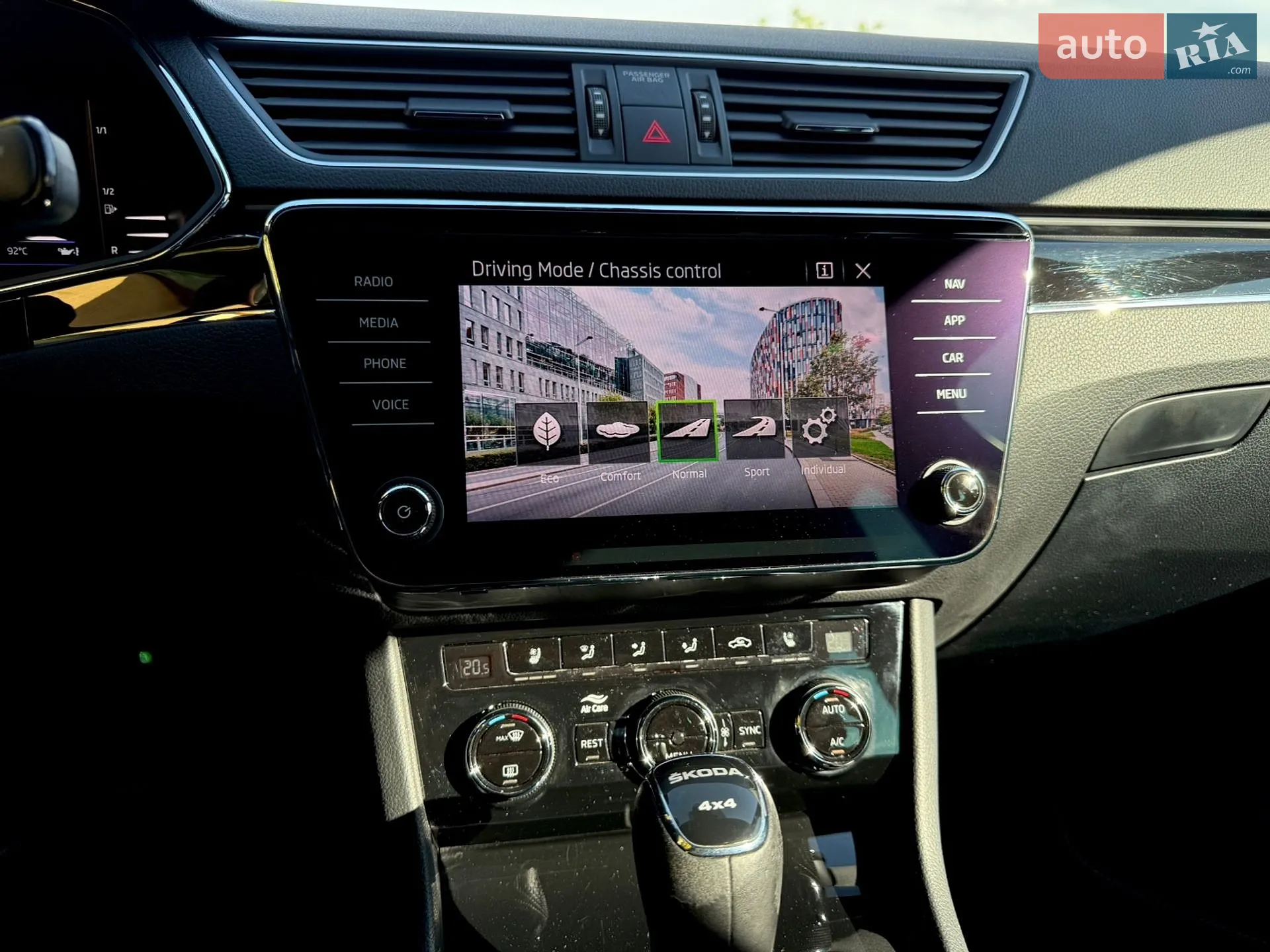 2022 Skoda Superb - мініатюра 62
