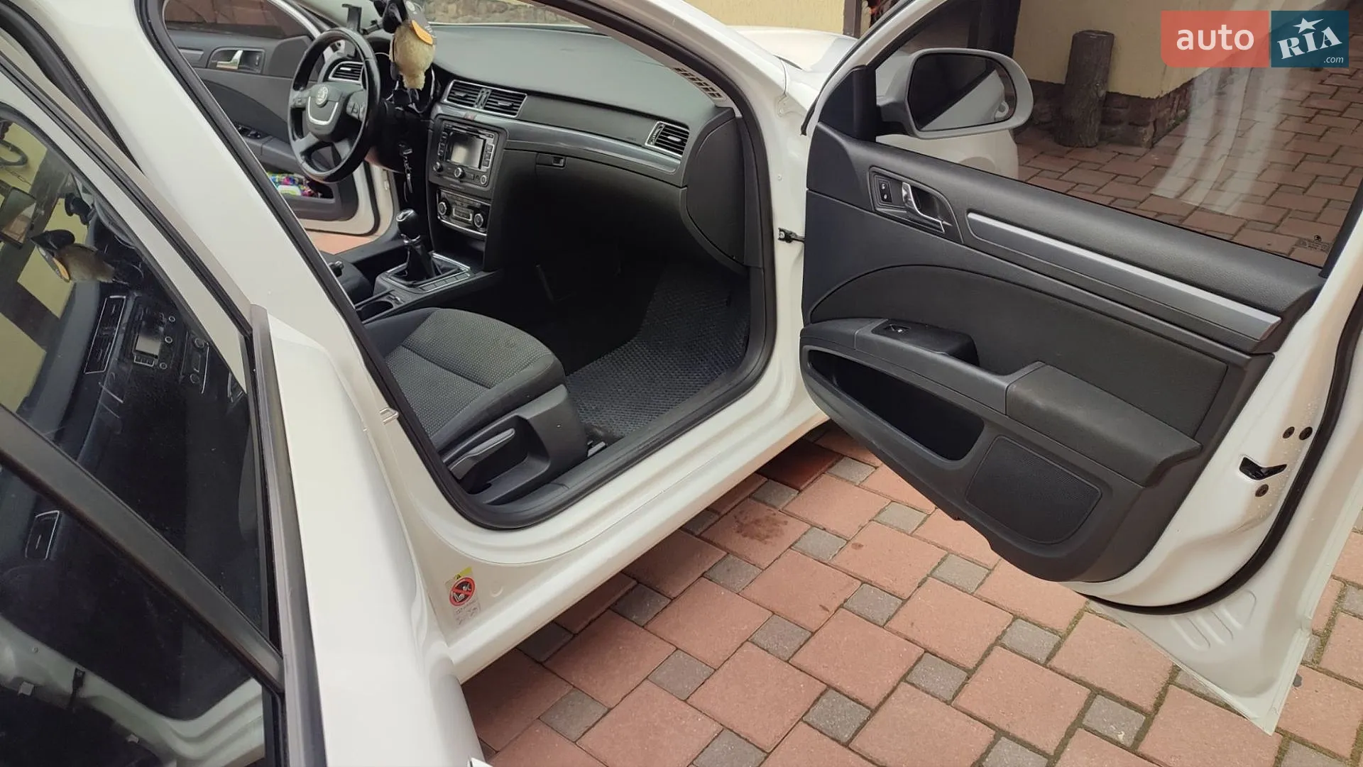 2013 Skoda Superb - мініатюра 21