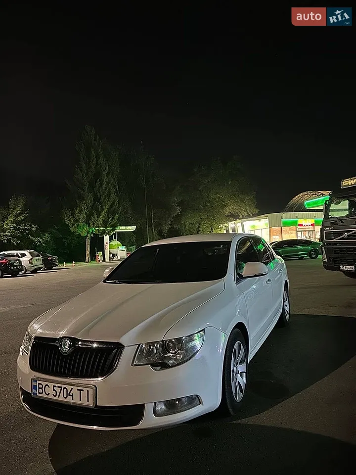 2013 Skoda Superb - мініатюра 9