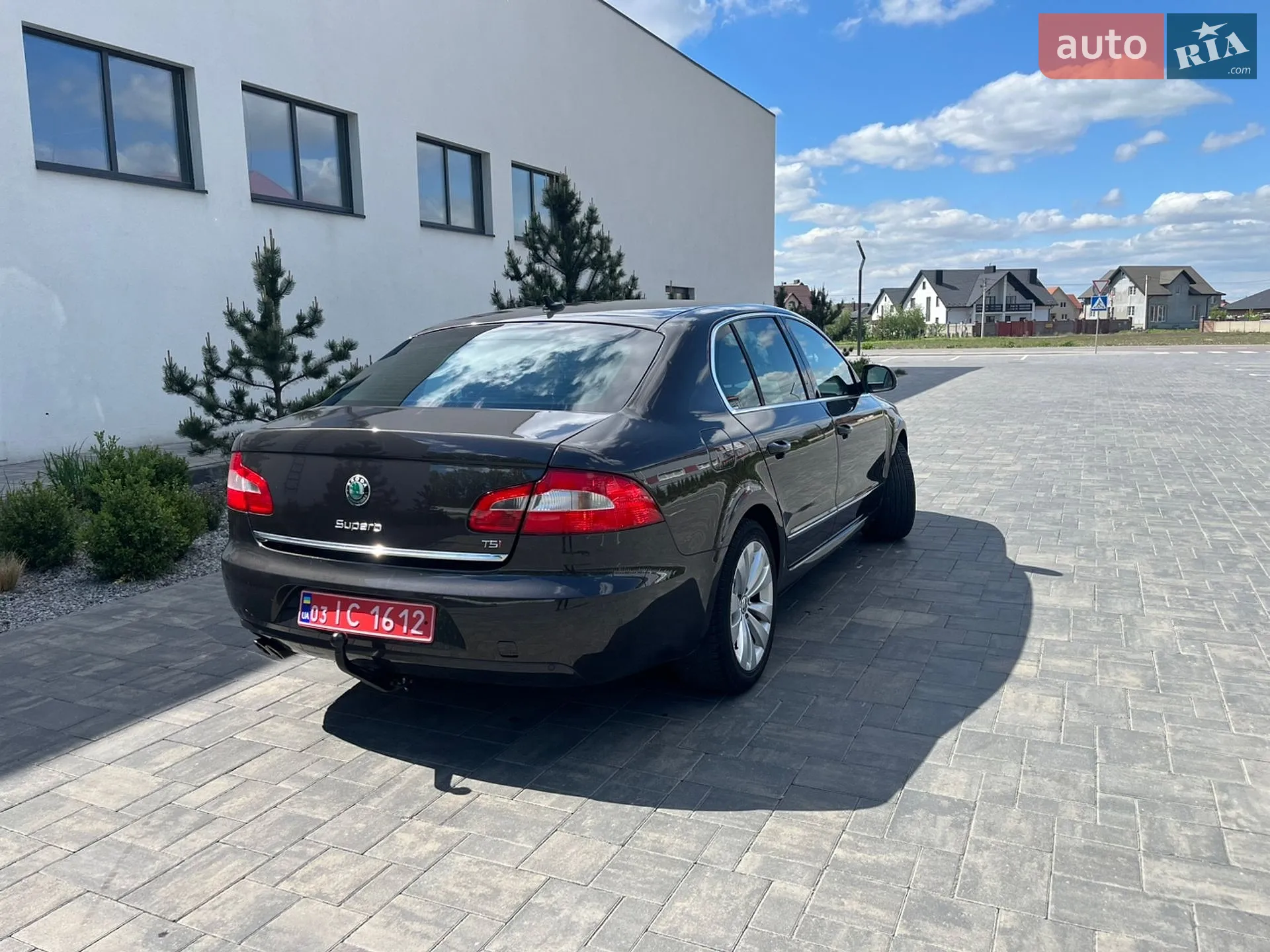 2010 Skoda Superb - мініатюра 7