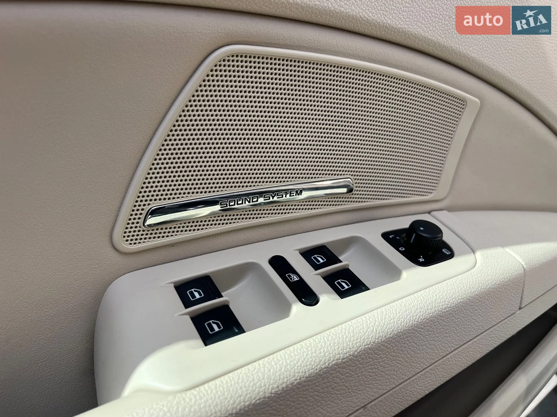2010 Skoda Superb - мініатюра 31