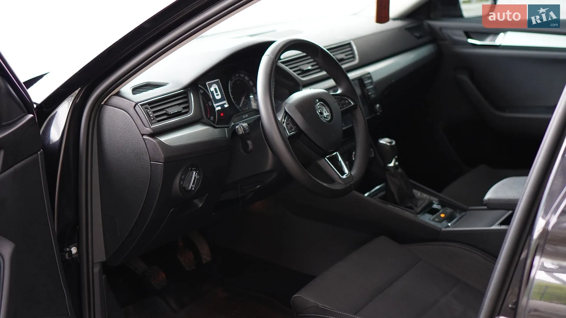 2016 Skoda Superb - мініатюра 13