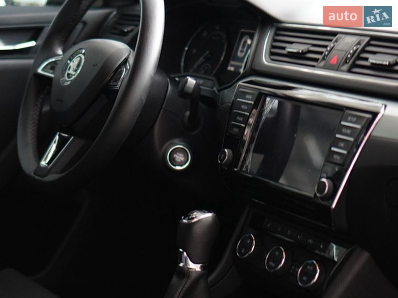Універсал Skoda Superb 2016 в Львові фото 24 Універсал Skoda Superb 2016 в Львові