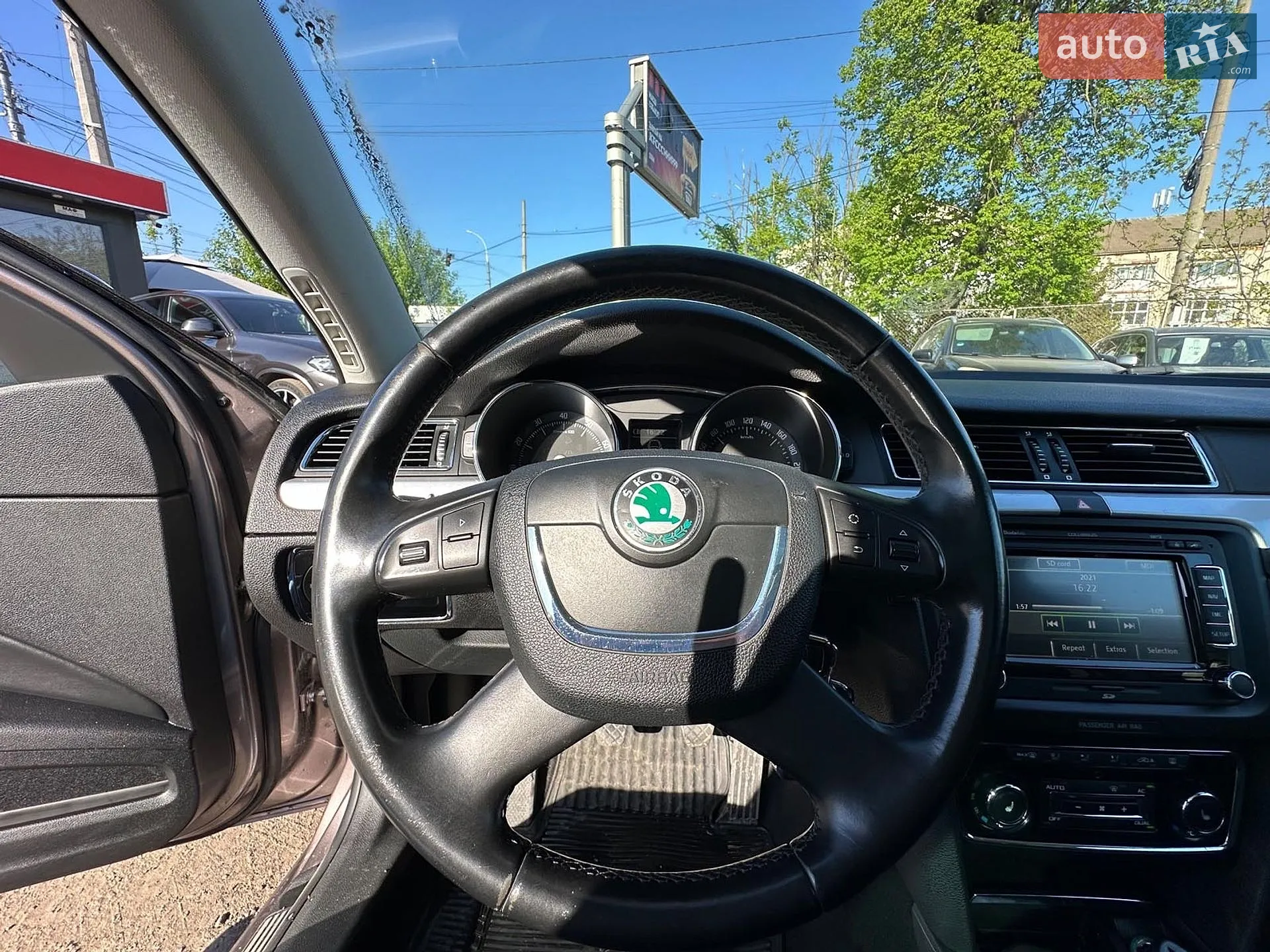 2010 Skoda Superb - мініатюра 25
